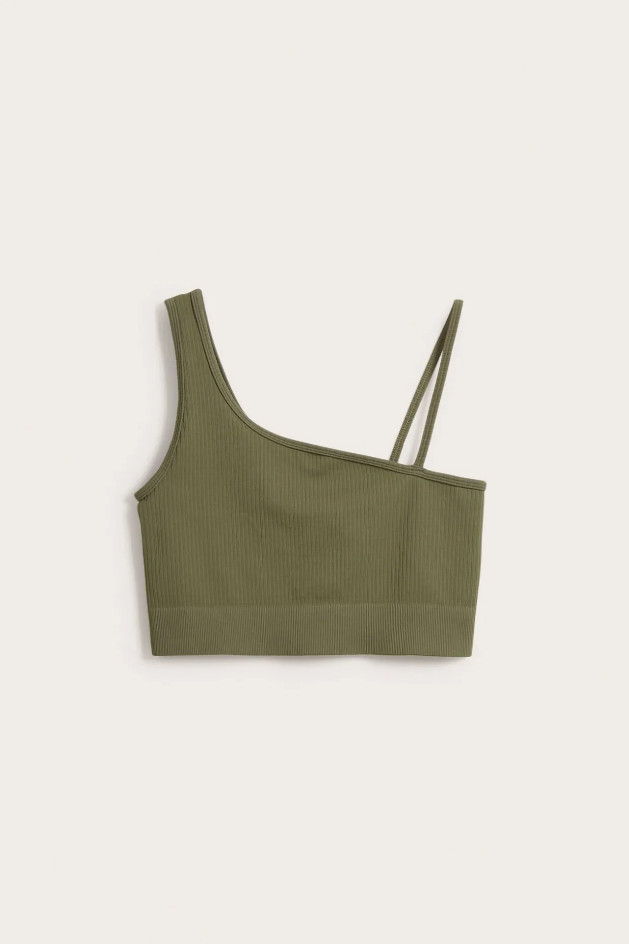 Asymmetrisk sport-topp