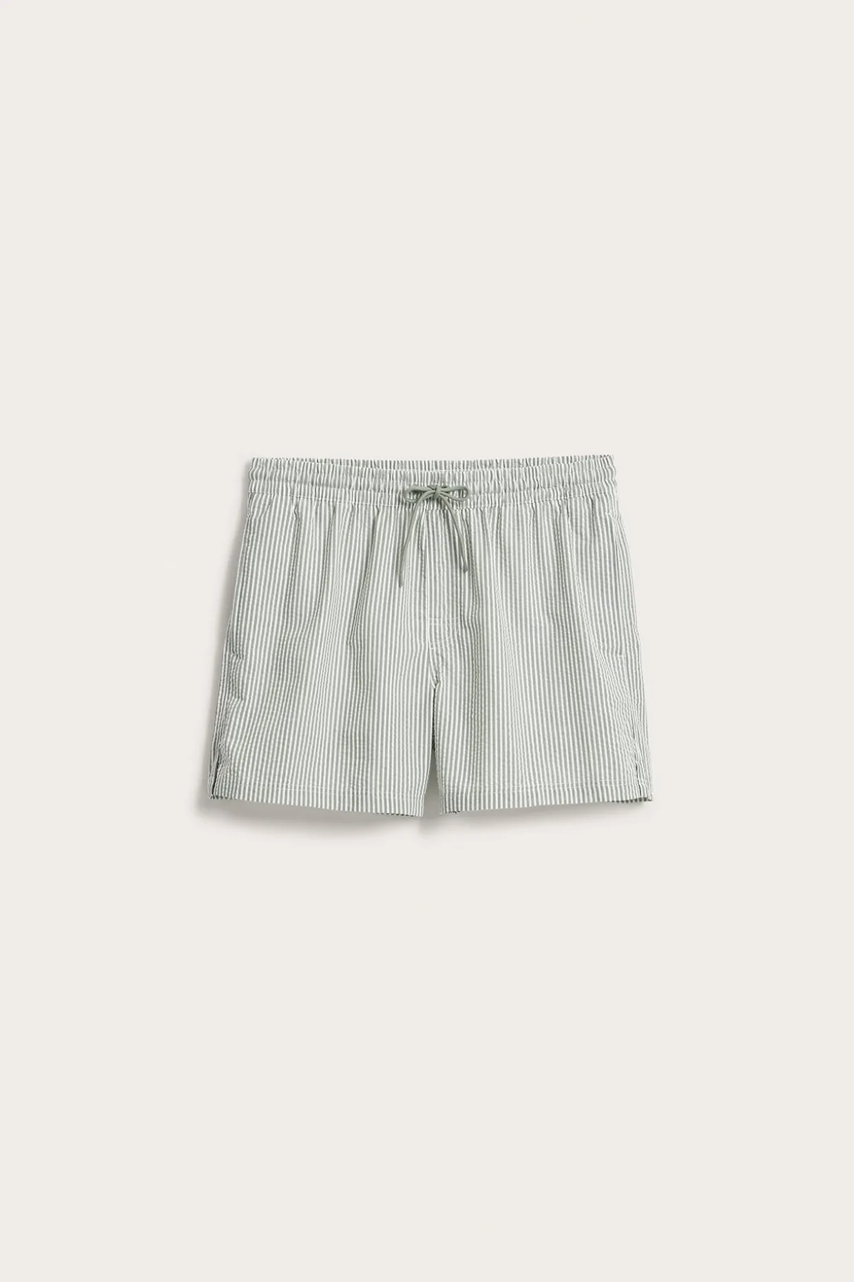 Badshorts i bäckebölja