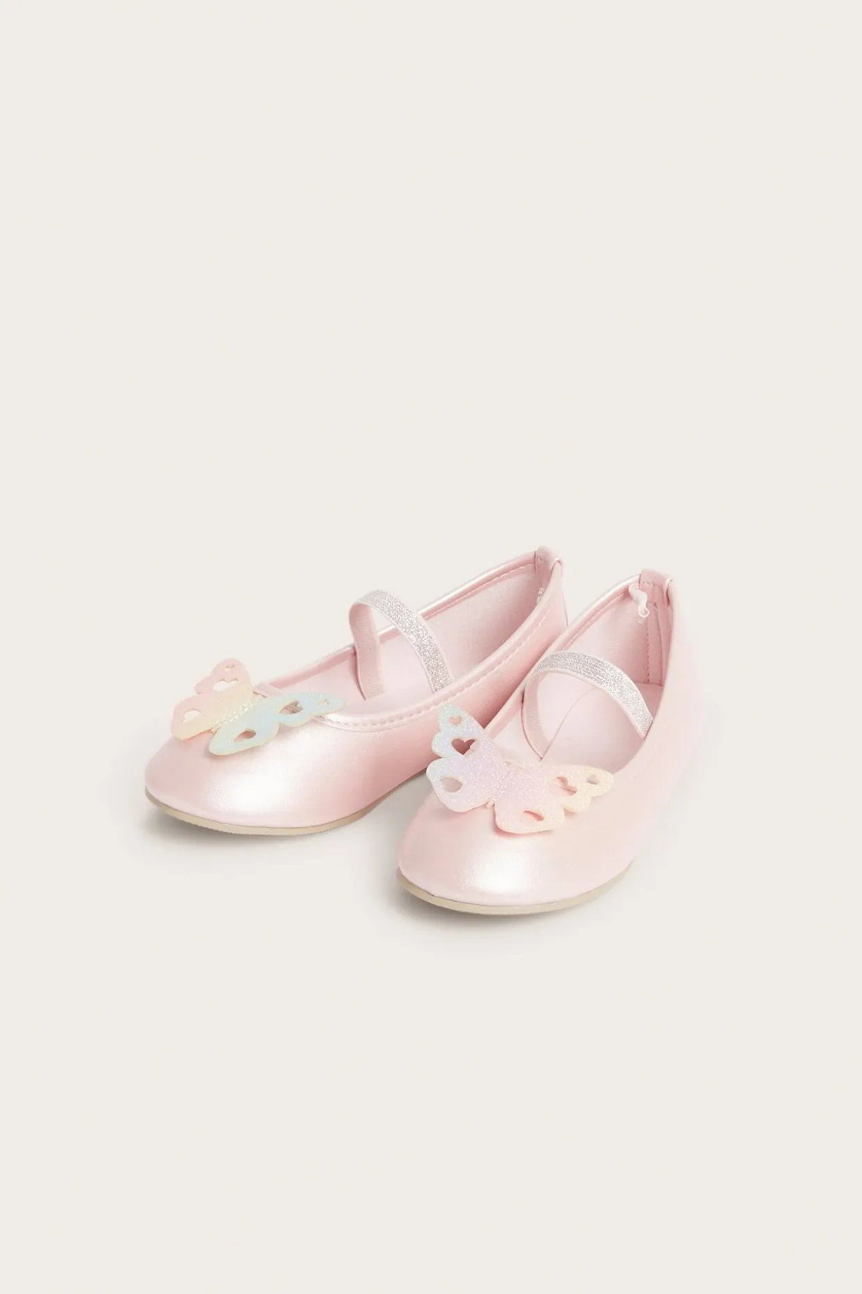 Ballerinaskor med fjärilar