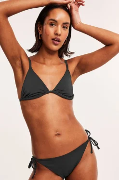 Bikinitrosa