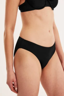 Bikinitrosa