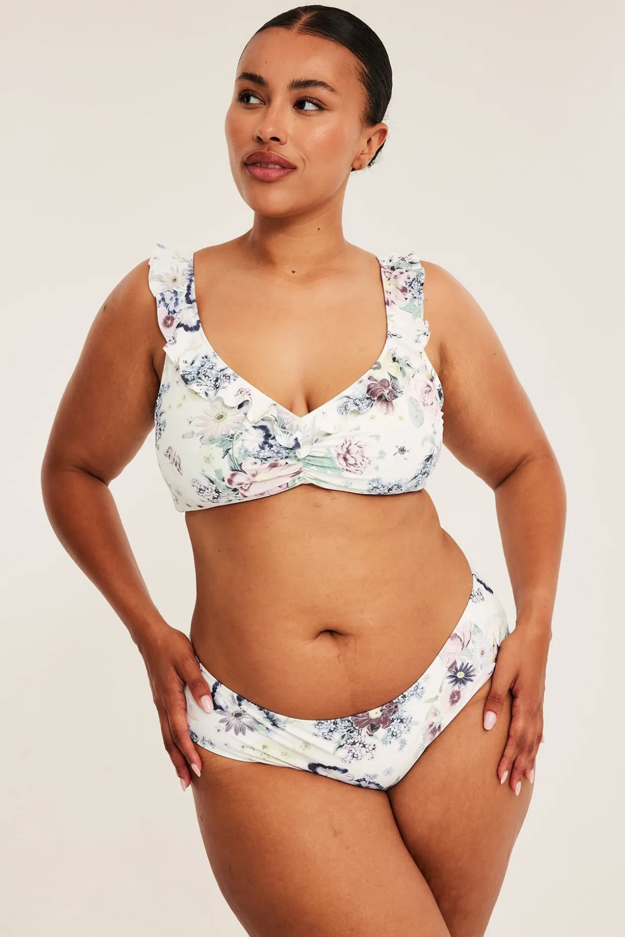 Bikinitrosa brief
