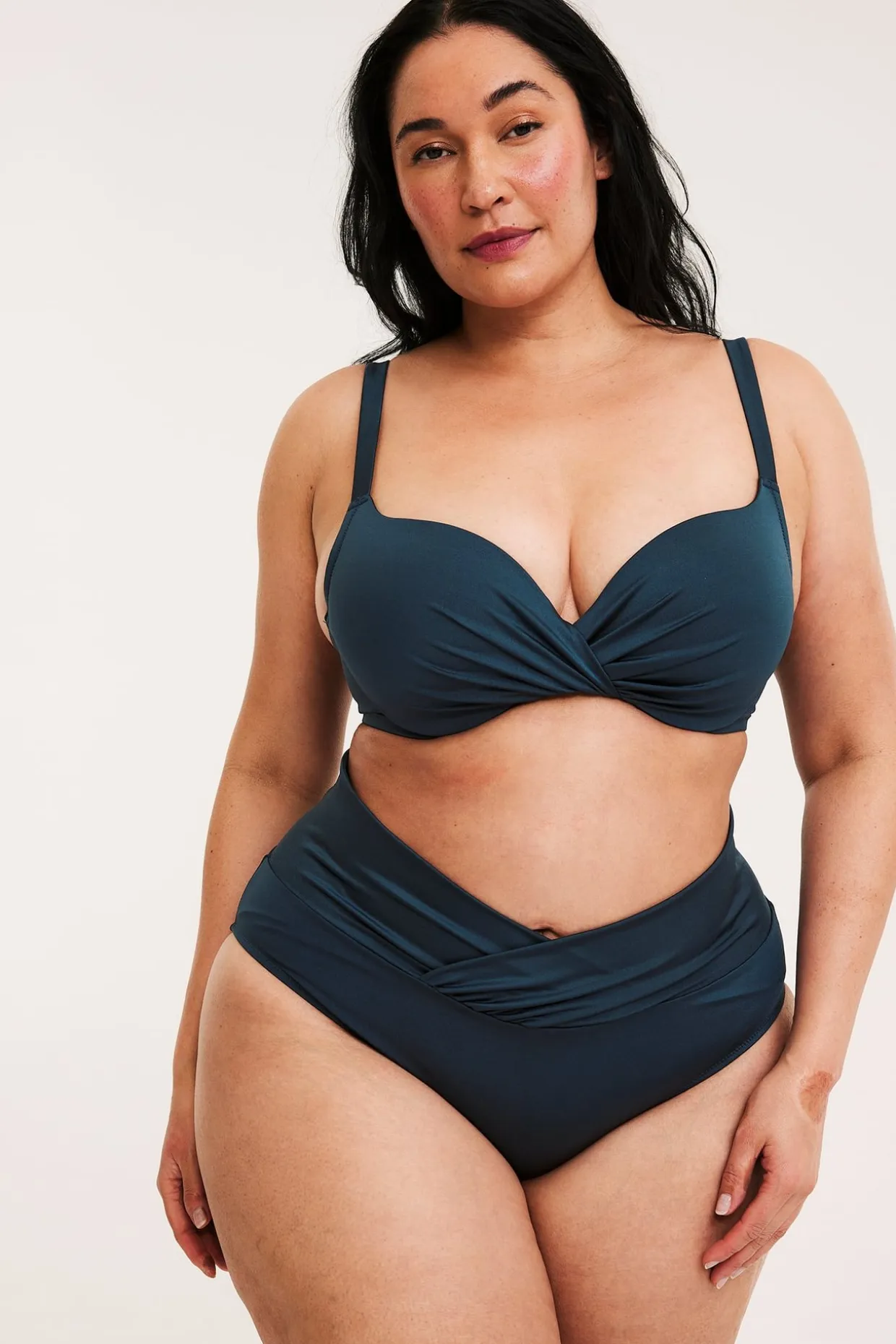Bikinitrosa brief med drapering