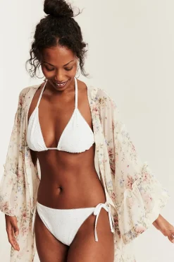 Bikinitrosa Newbie Woman