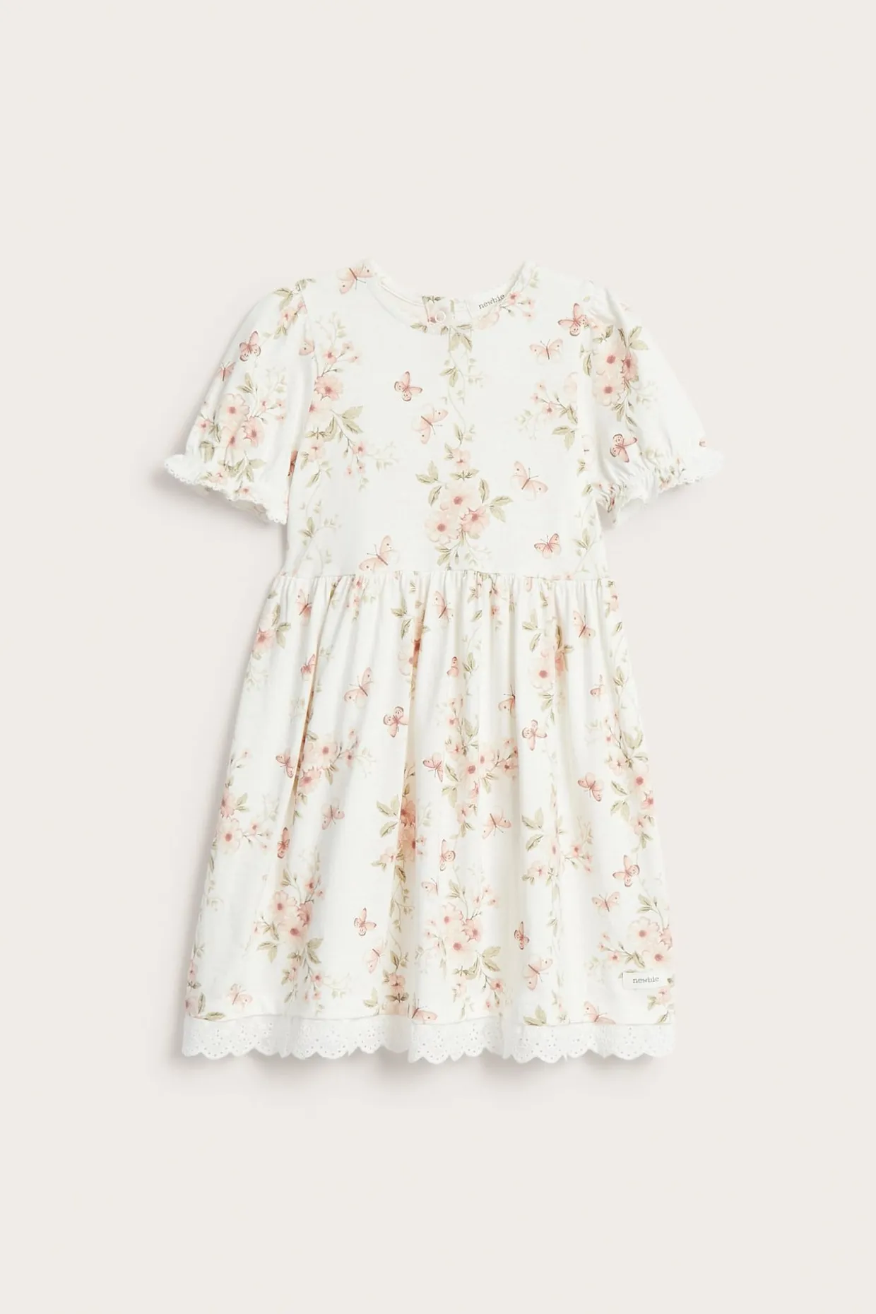 Blommig klänning med puffärm