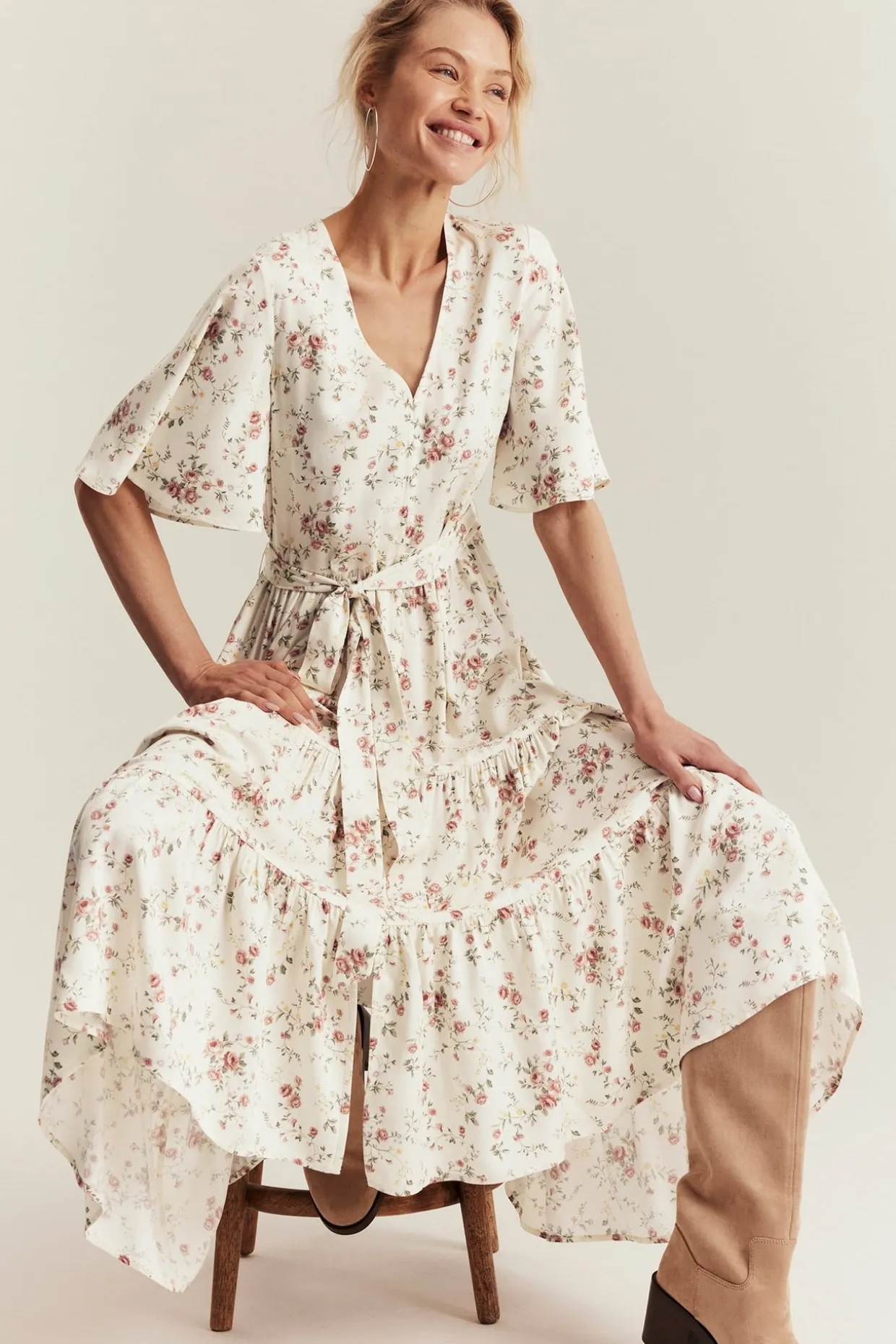 Blommig klänning Newbie Woman