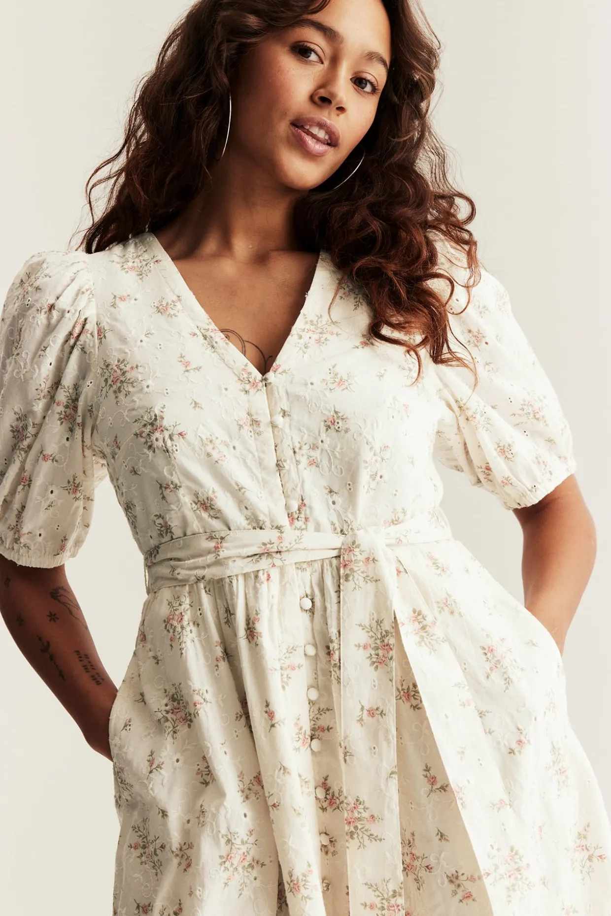 Blommig klänning Newbie Woman