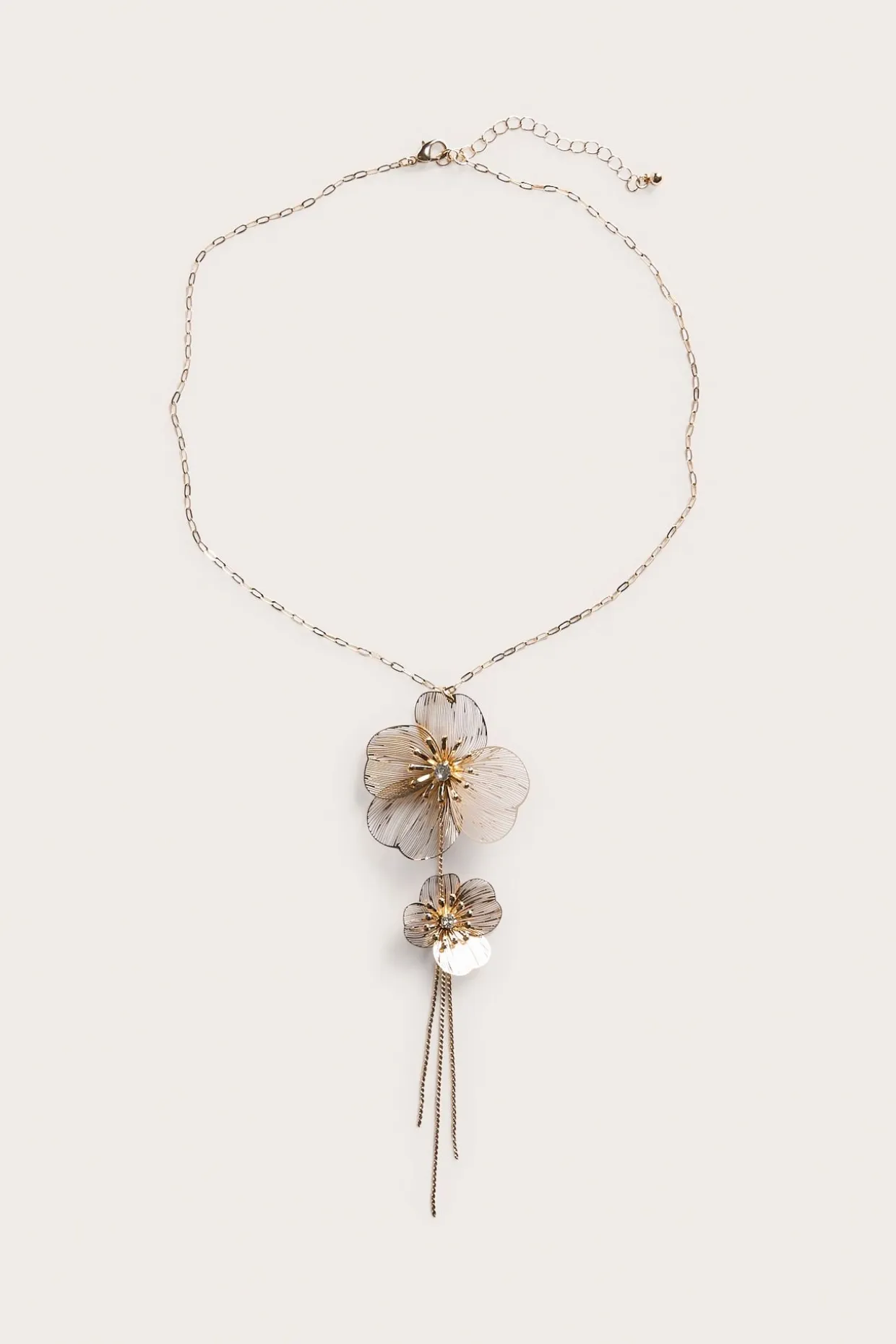 Blommigt halsband