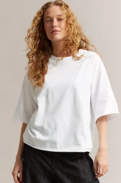 Boxig t-shirt med rullade kanter