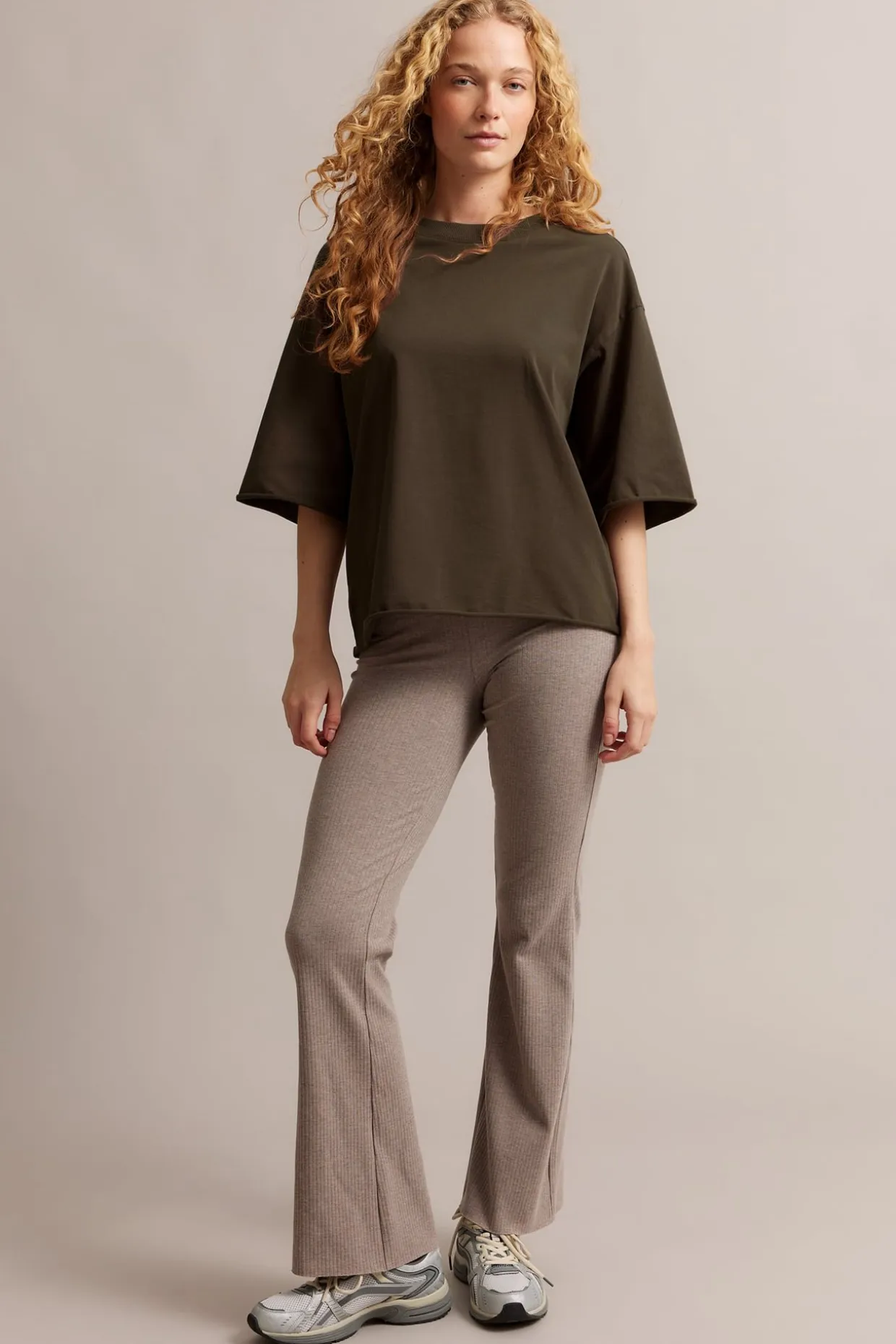 Boxig t-shirt med rullade kanter