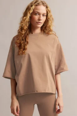 Boxig t-shirt med rullade kanter