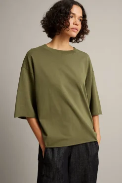 Boxig t-shirt med rullade kanter