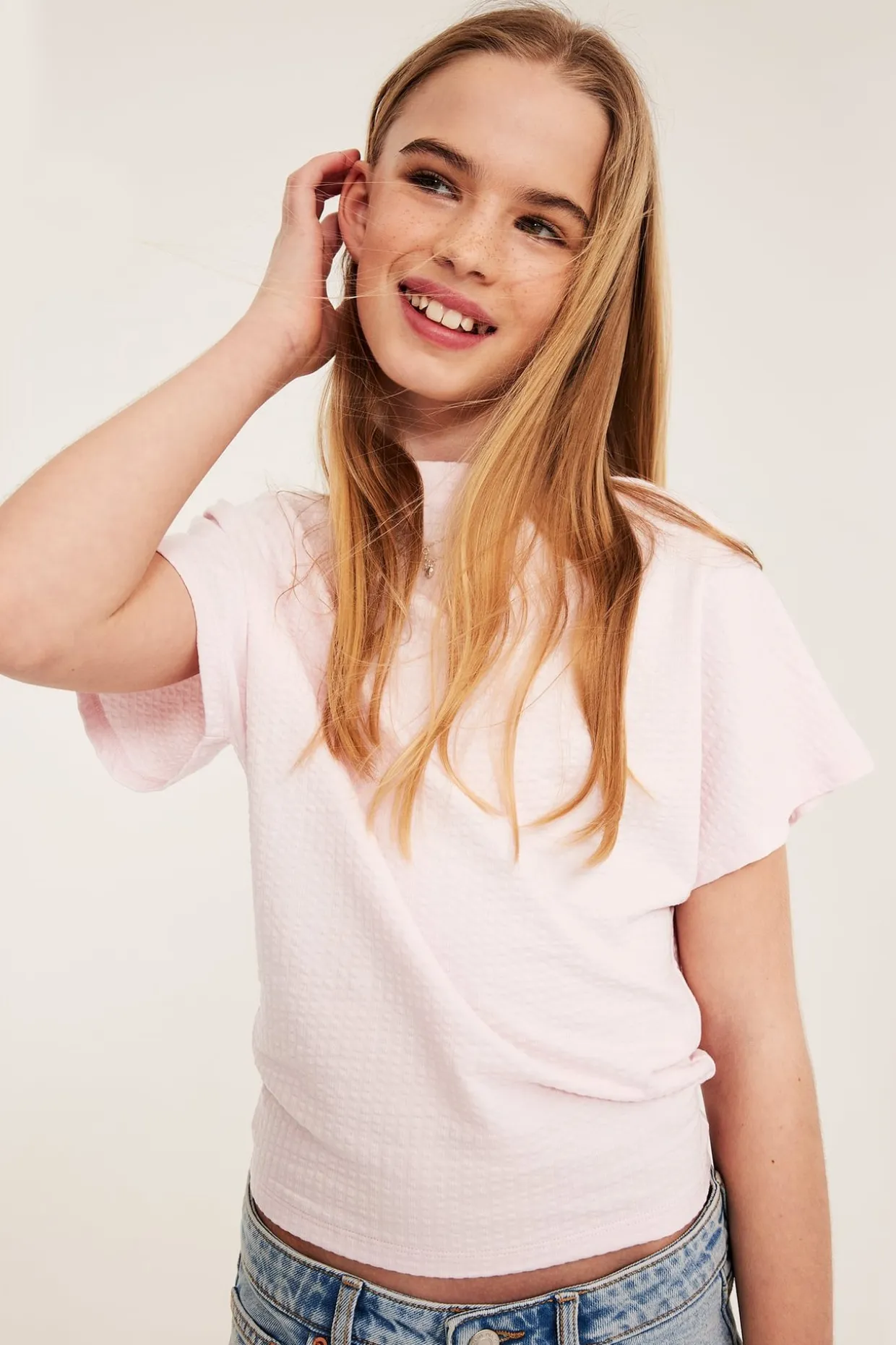 Båtringat topp i bäckebölja