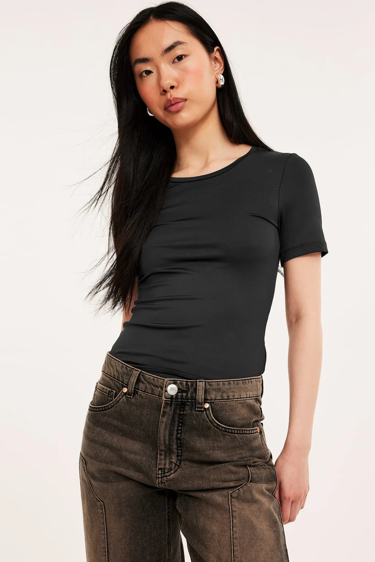 Figurnära t-shirt i polyamidmix