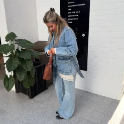 Jeansjacka med bälte