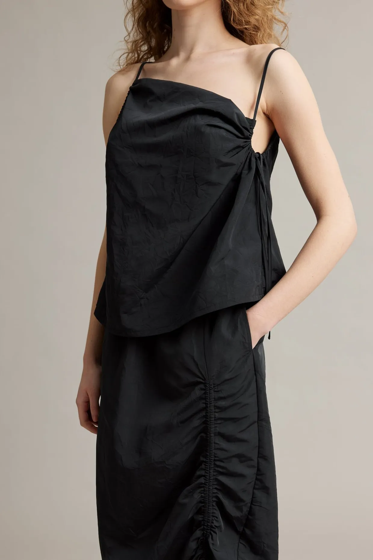 Kjol med draperingsdetalj