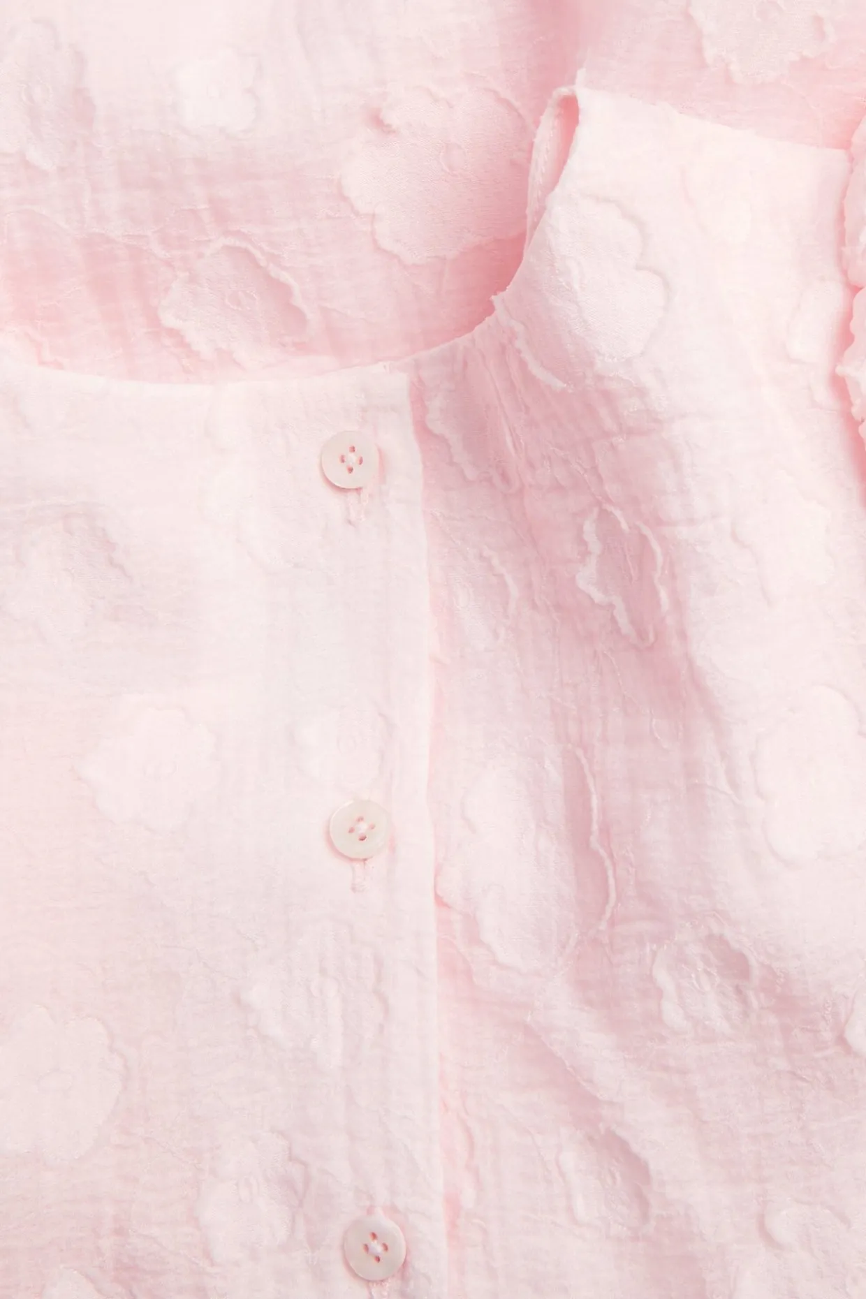 Klänning i organza med puffärm
