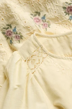 Klänning med broderi Newbie Woman