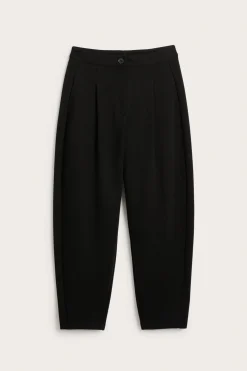 Kostymbyxor i barrel fit
