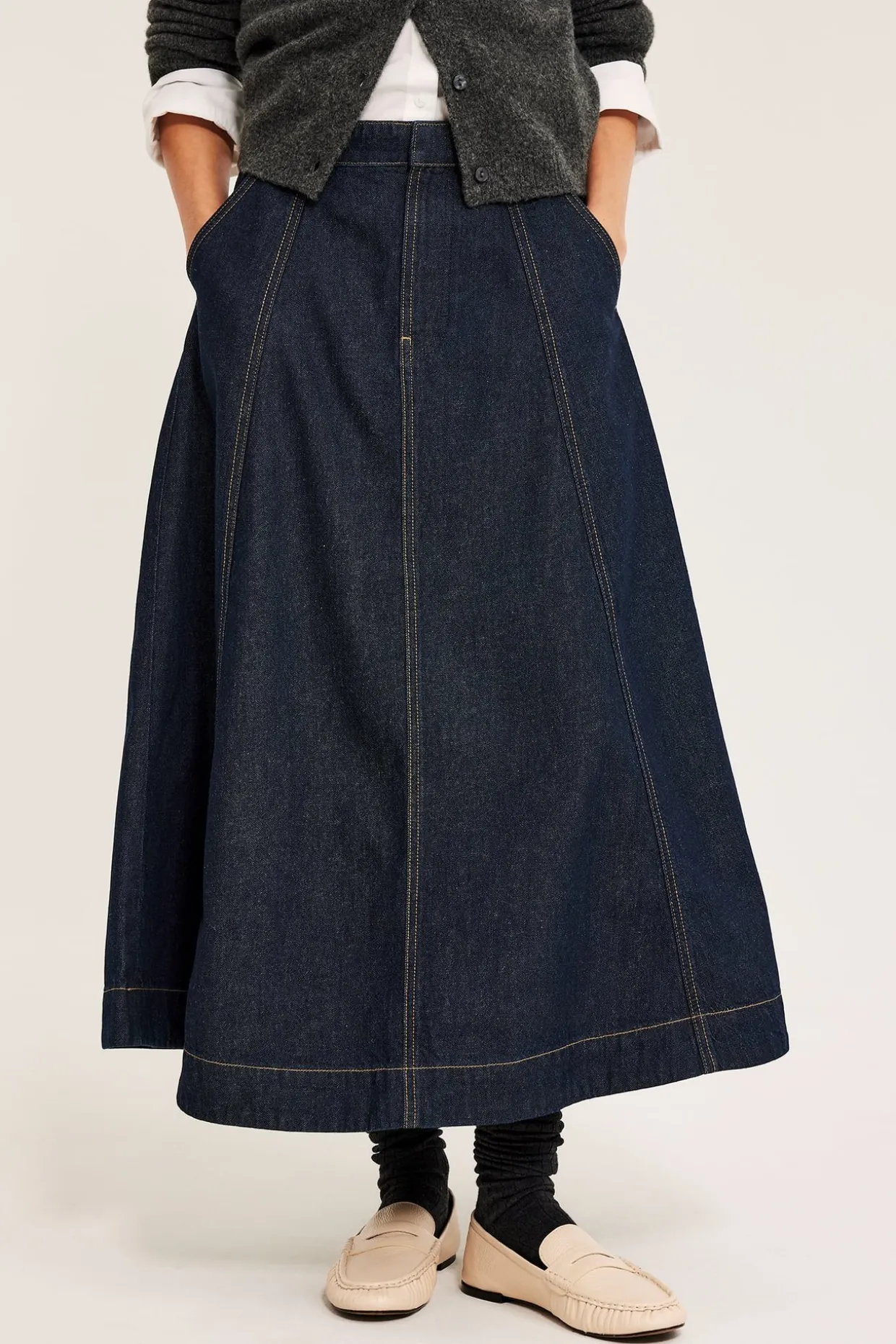 Lång jeanskjol