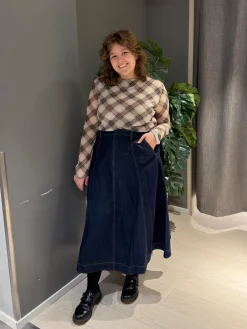 Lång jeanskjol