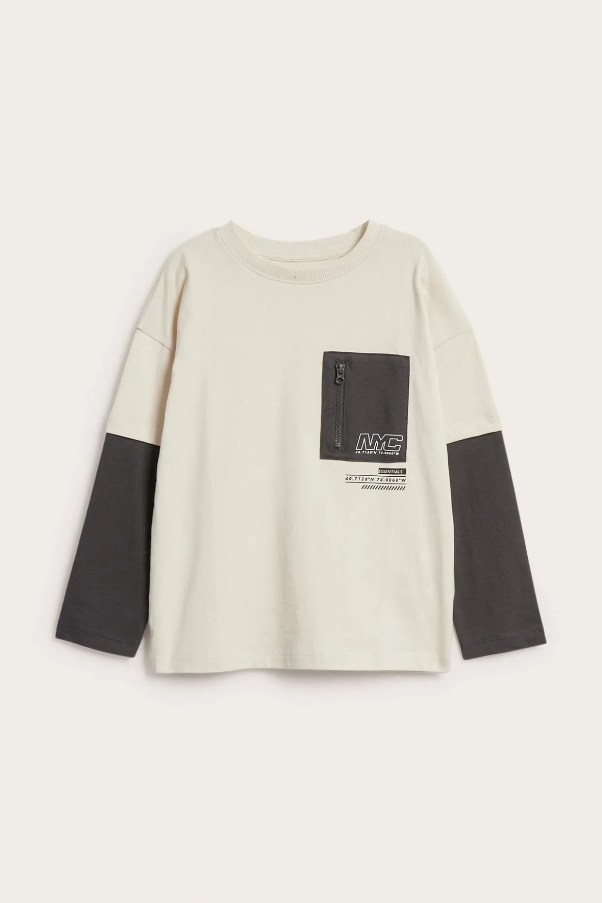 Långärmad t-shirt med lager-på-lager look