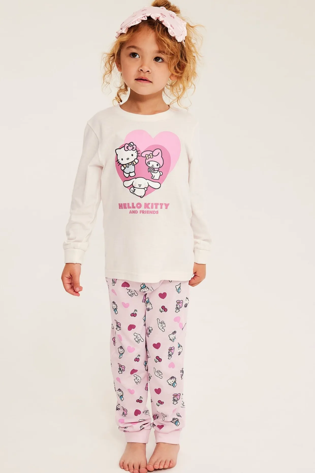 Långärmat pyjamasset med Hello Kitty