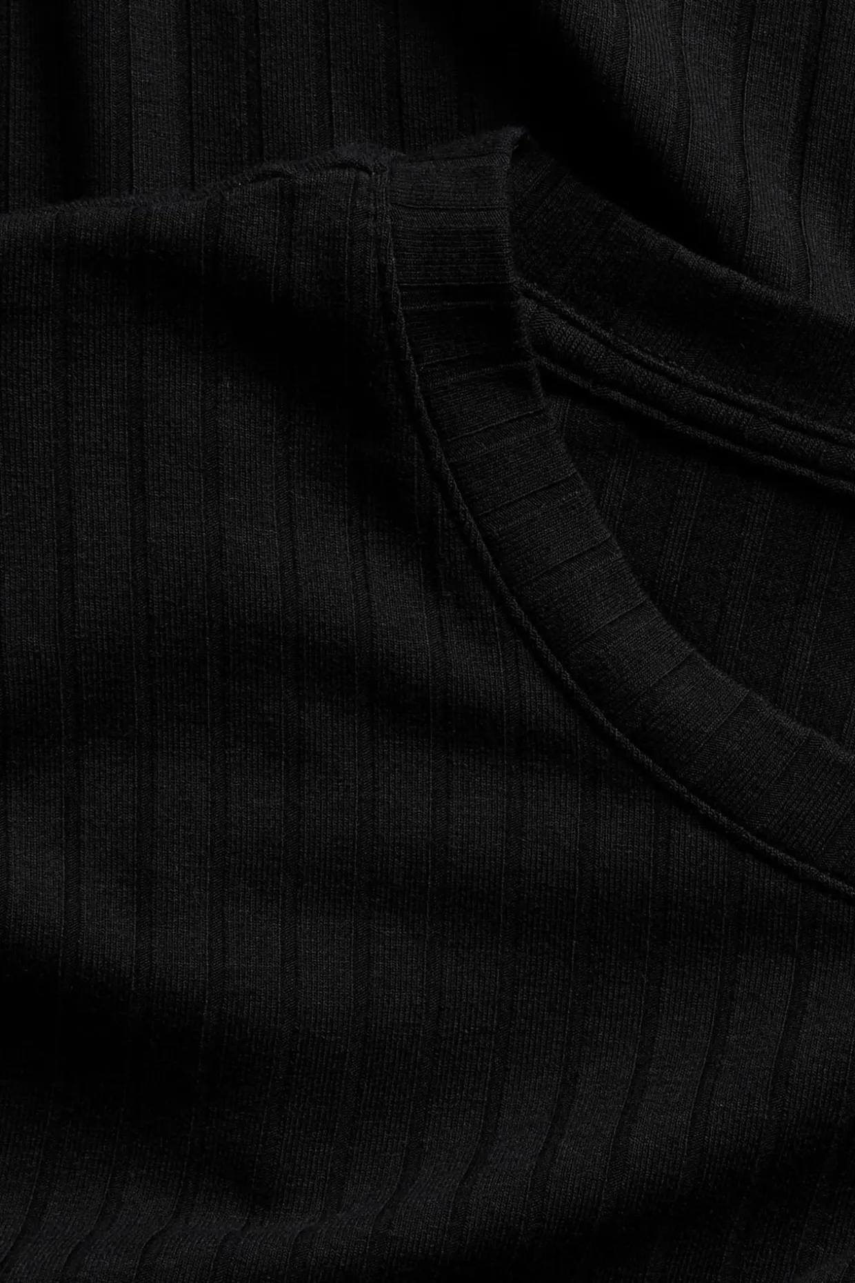 Lång t-shirt i ribbad struktur