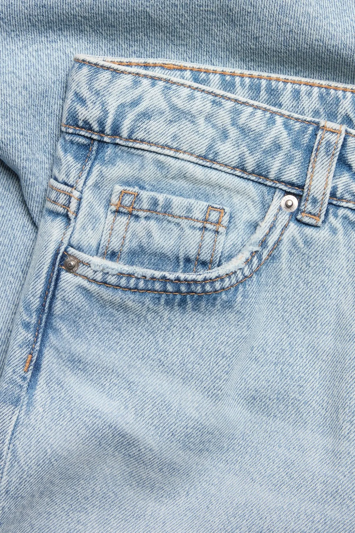 Loose jeans low waist