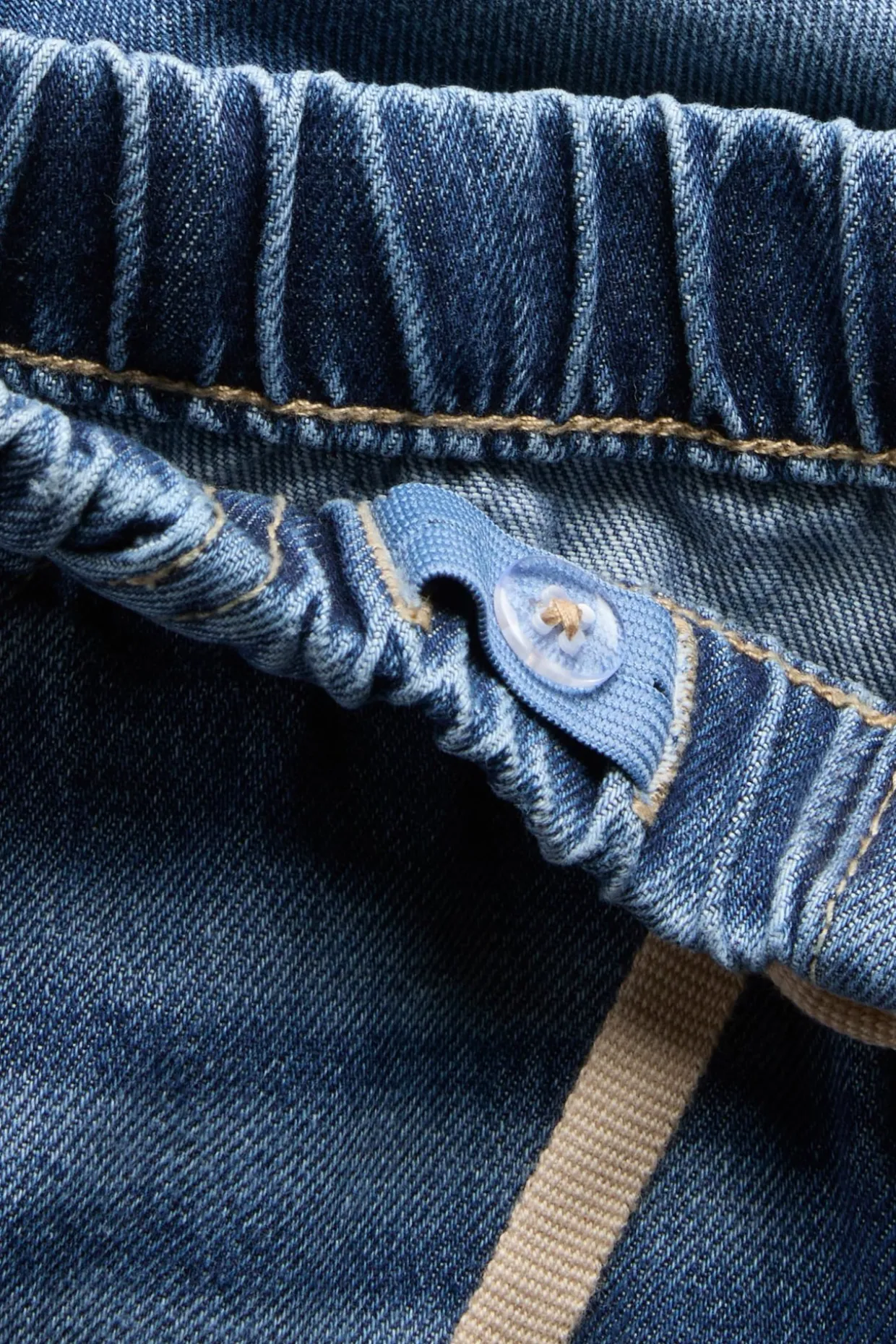 Mjuka jeansshorts i dra-på-modell