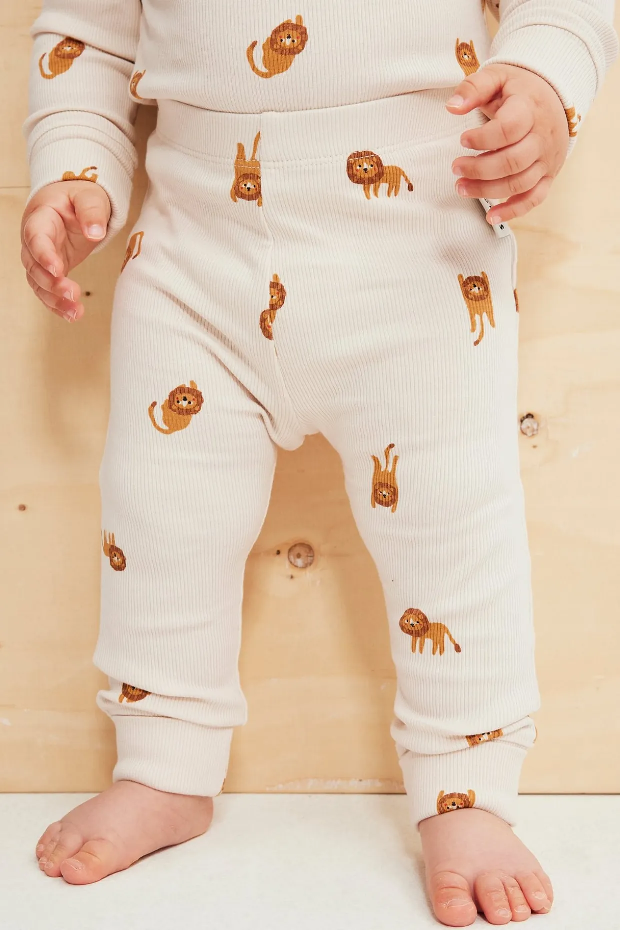 Mönstrade leggings med lejonmönster
