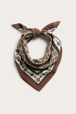 Mönstrad scarf