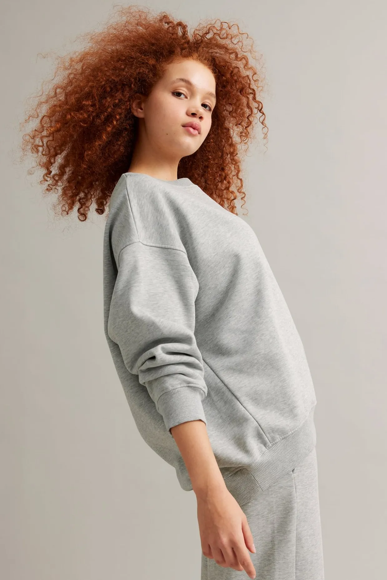 Oversized sweatshirt
