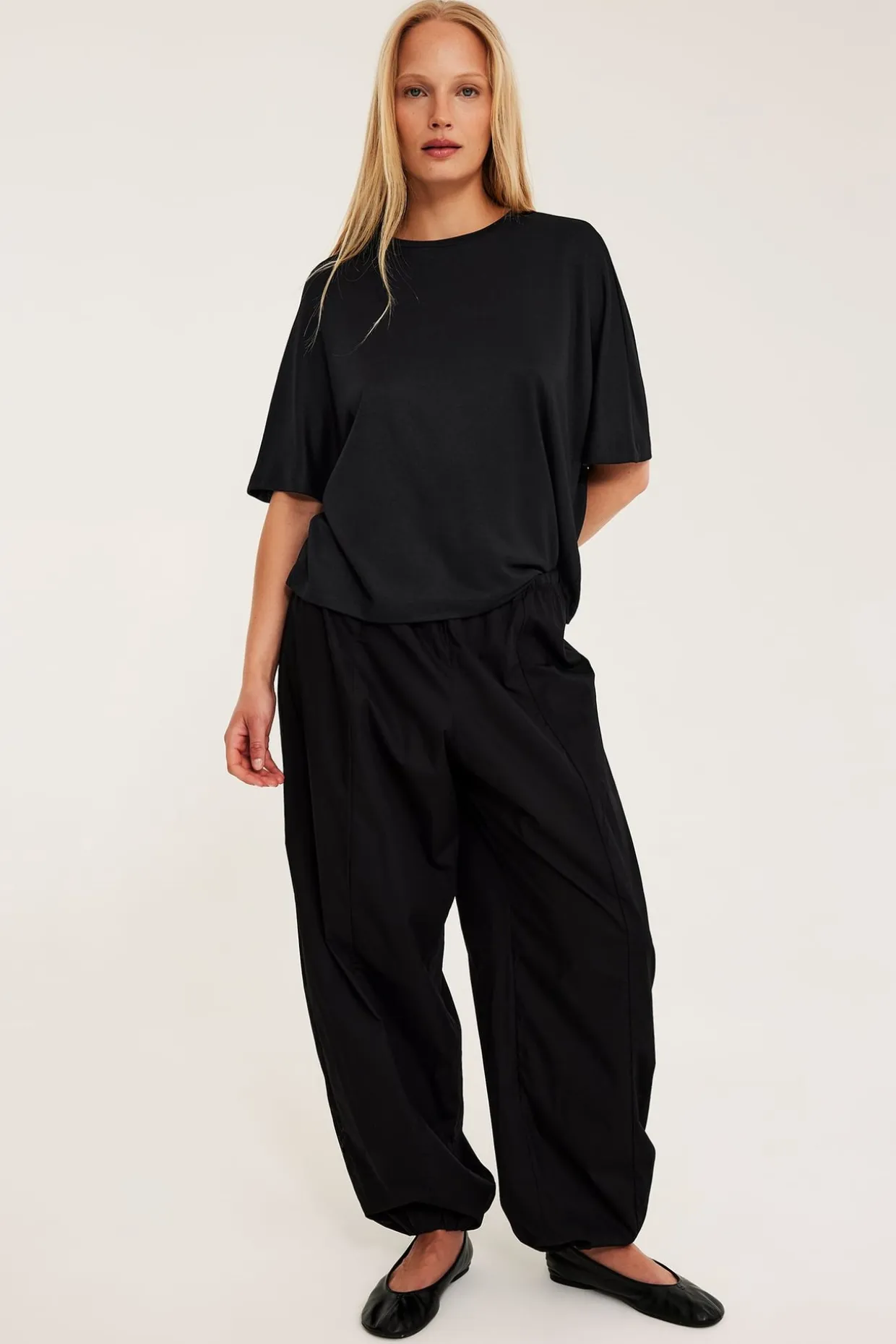 Oversized topp med kort ärm