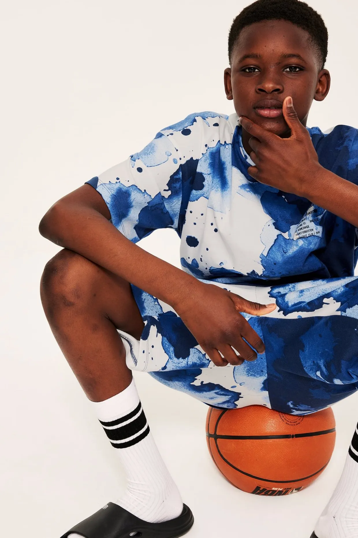 Oversize t-shirt med abstrakt mönster