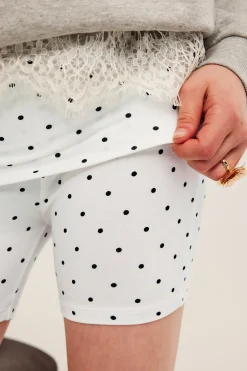 Prickiga yoga-shorts med nedvikt midja