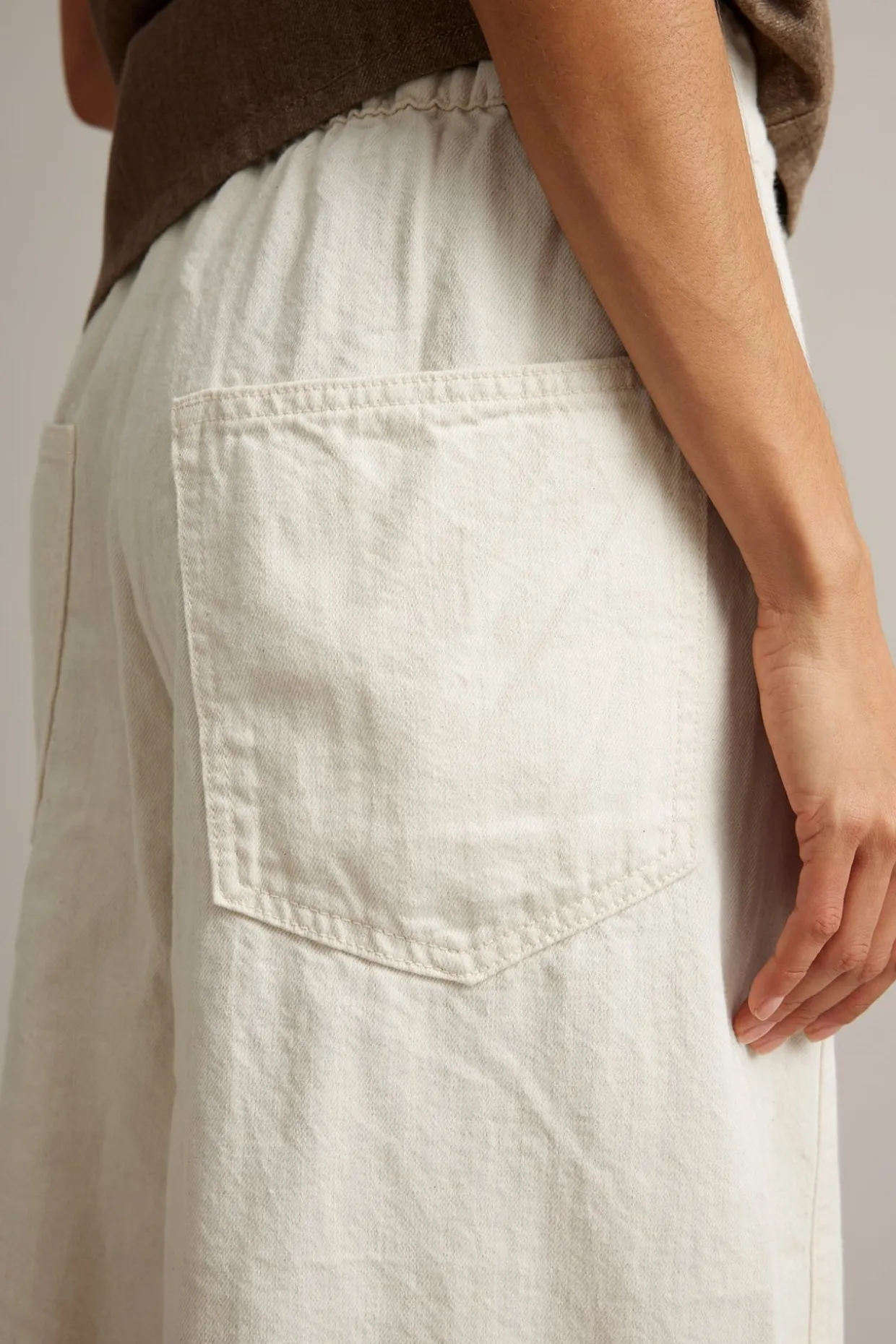 Pull-on jeans i culottemodell
