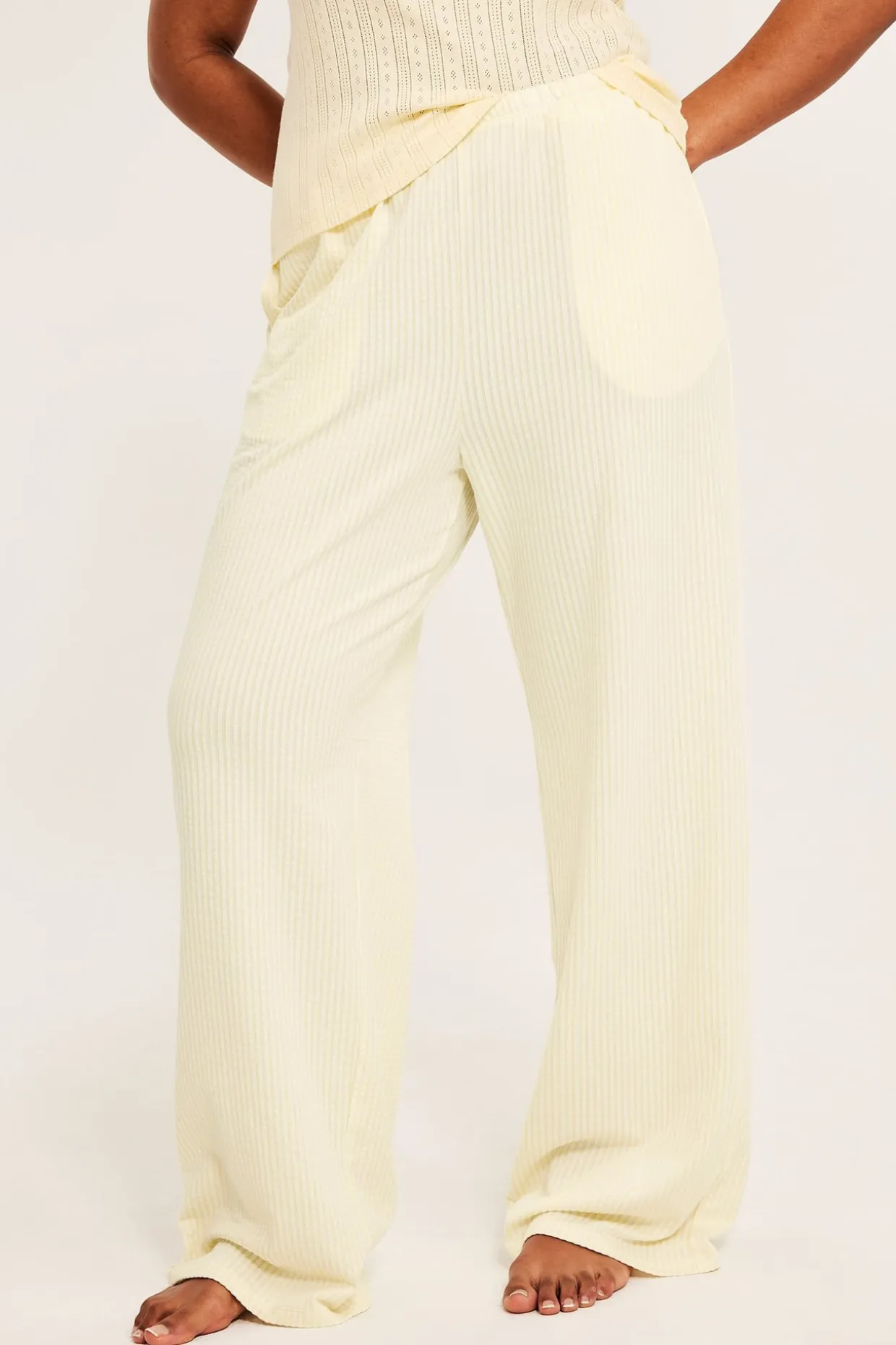 Pyjamasbyxor i bäckebölja