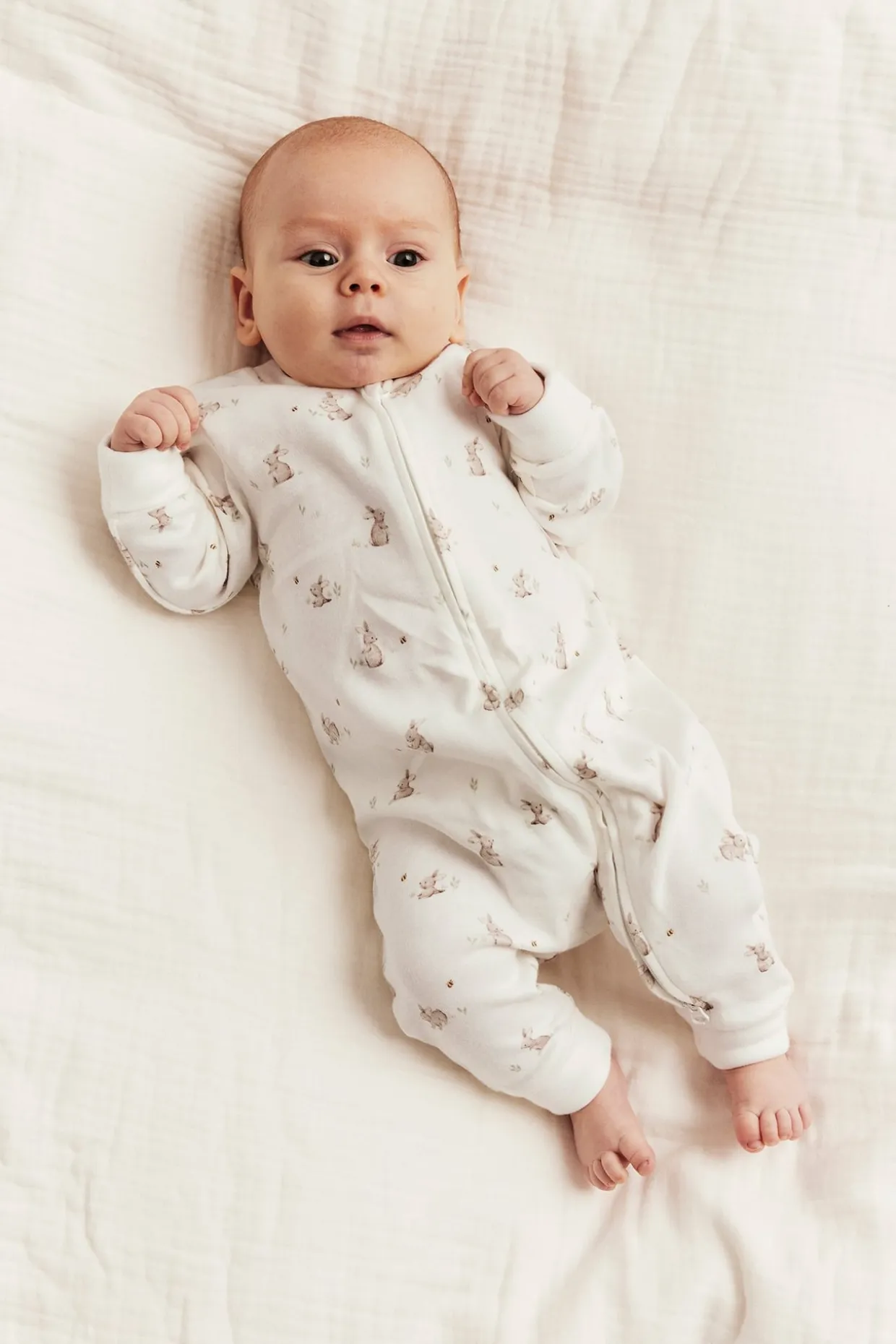 Pyjamas med kaniner