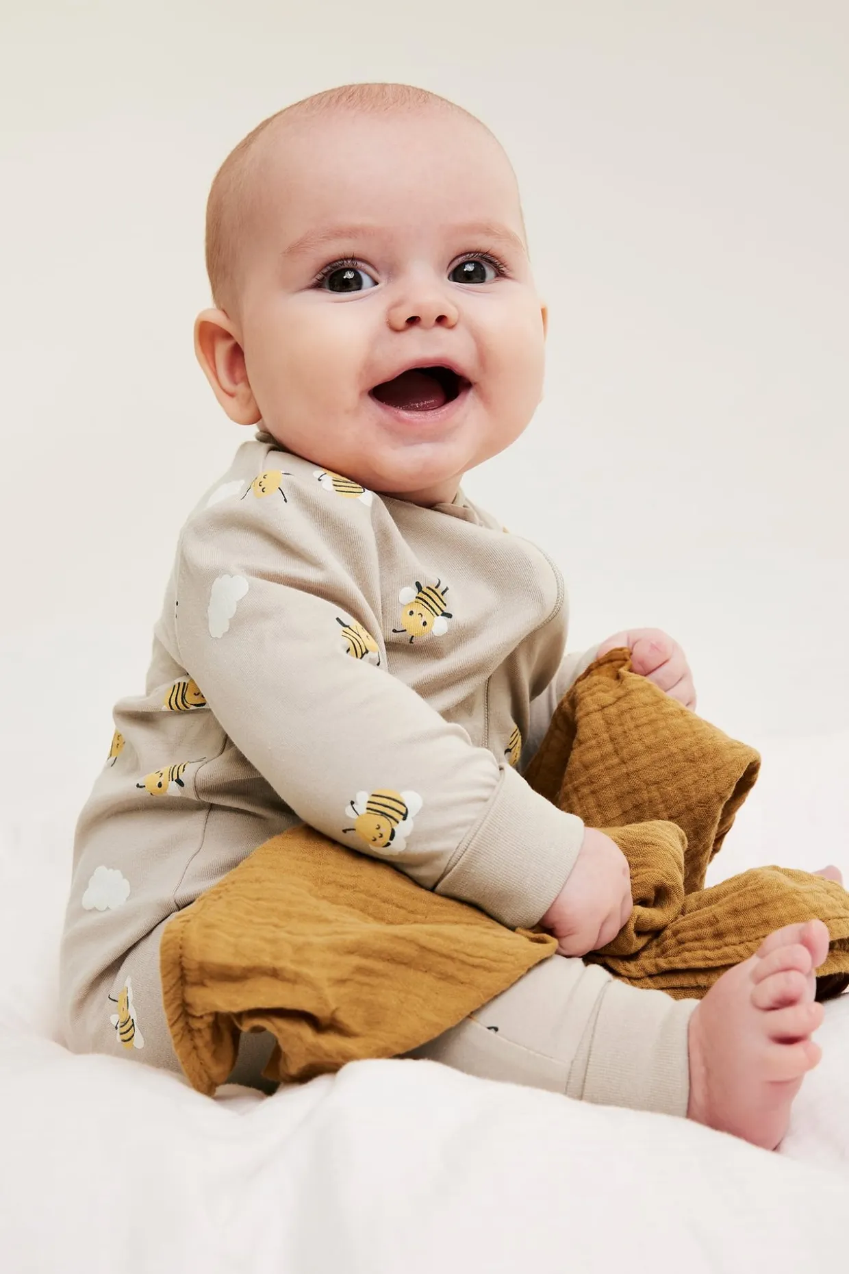 Pyjamas 2-pack med bi-mönster