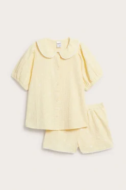 Pyjamasset i bäckebölja