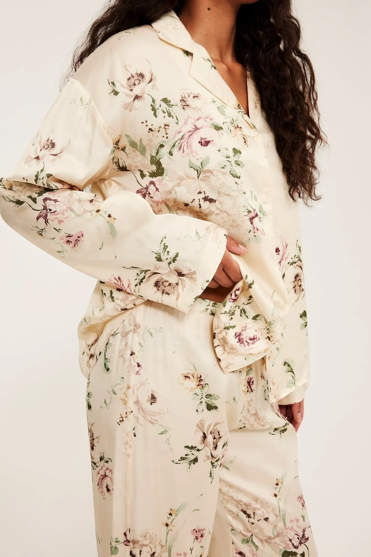 Pyjamasset i satin