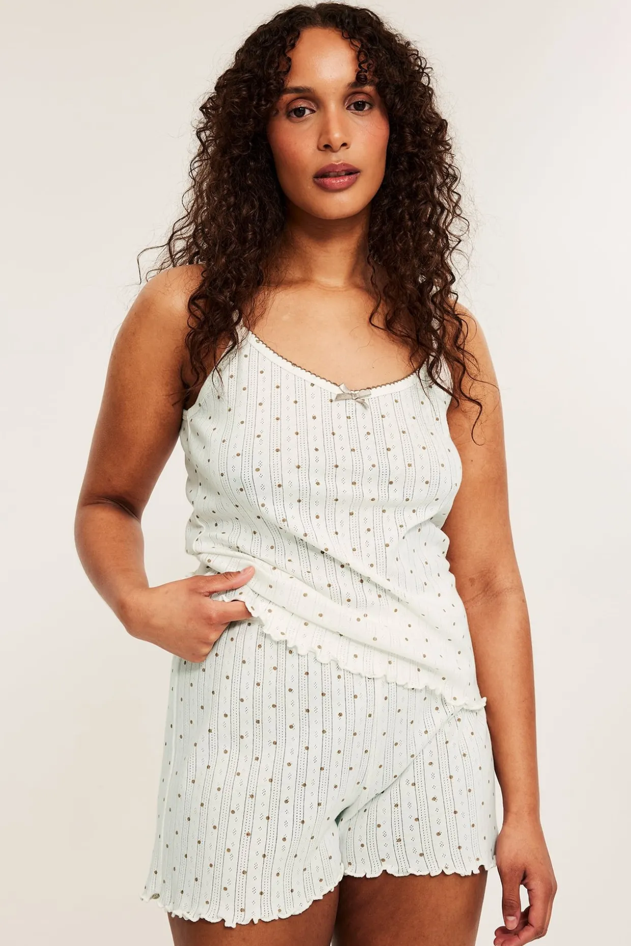 Pyjamas set med pointelle mönster