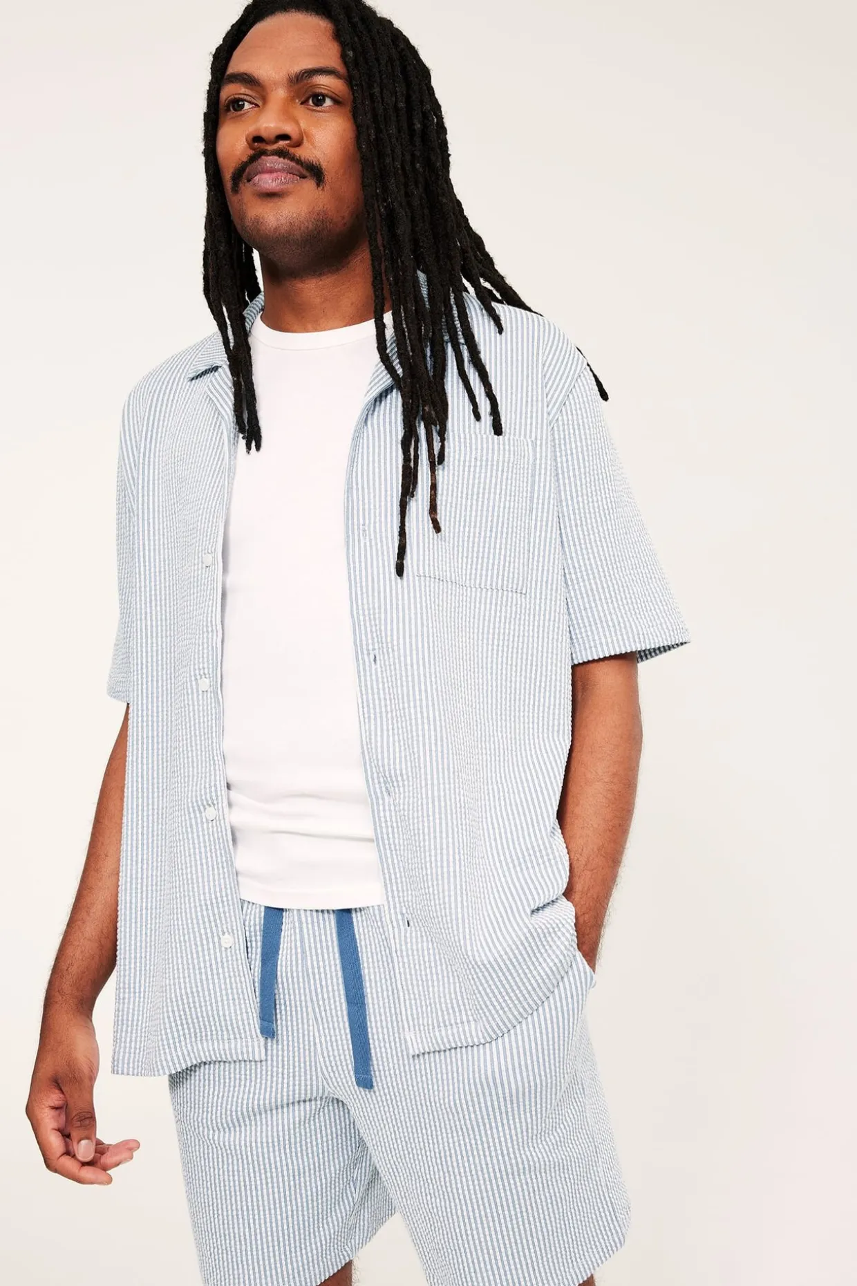 Pyjamasshorts i bäckebölja