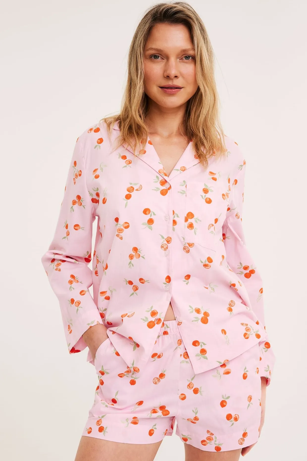 Pyjamasshorts i vävd bomull