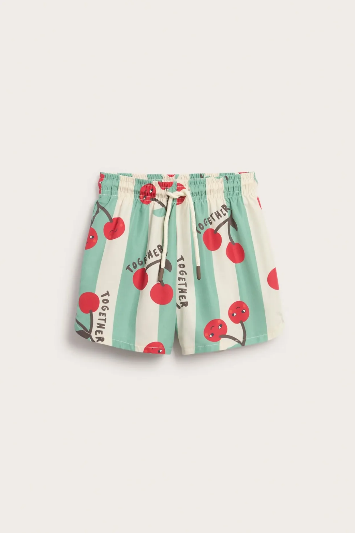 Randiga badshorts med körsbär