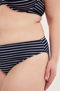 Randig bikinitrosa