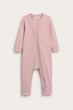 Ribbad jumpsuit med nedvikbara muddar