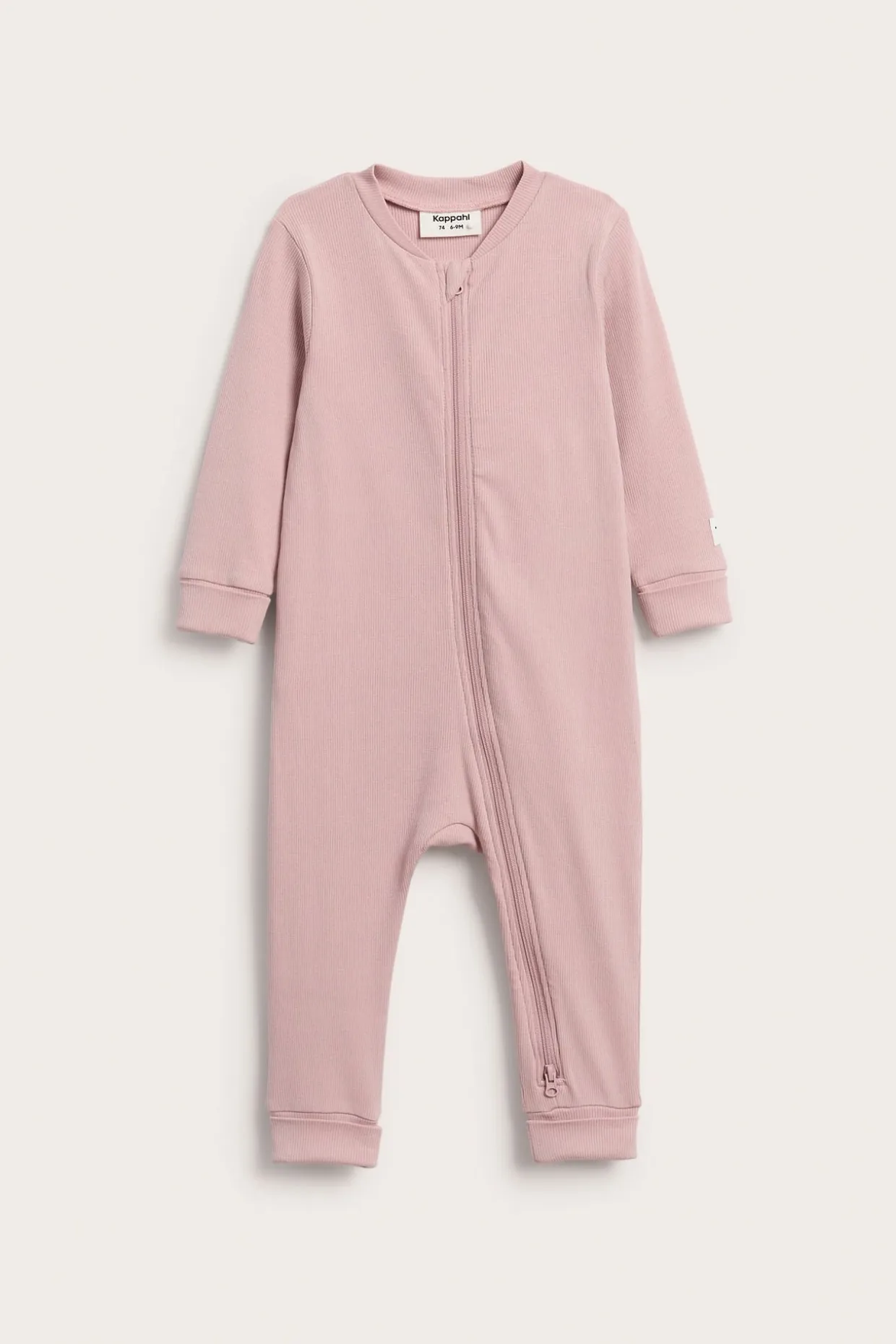 Ribbad jumpsuit med nedvikbara muddar