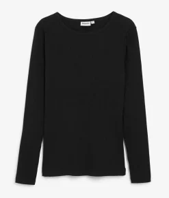 Ribbad långärmad topp